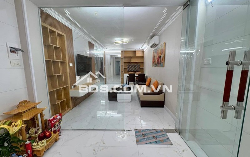 Nhà Đẹp Phương Mai, Đống Đa 110m, 4 tầng, mt 4 m, giá 5.3 tỷ.