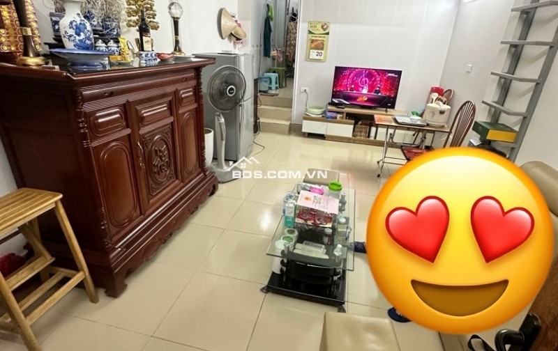 Bán nhà tập thể Nguyễn Công Trứ 50m vuông có thể làm 2 ngủ chỉ 3 tỷ vài chục lẻ