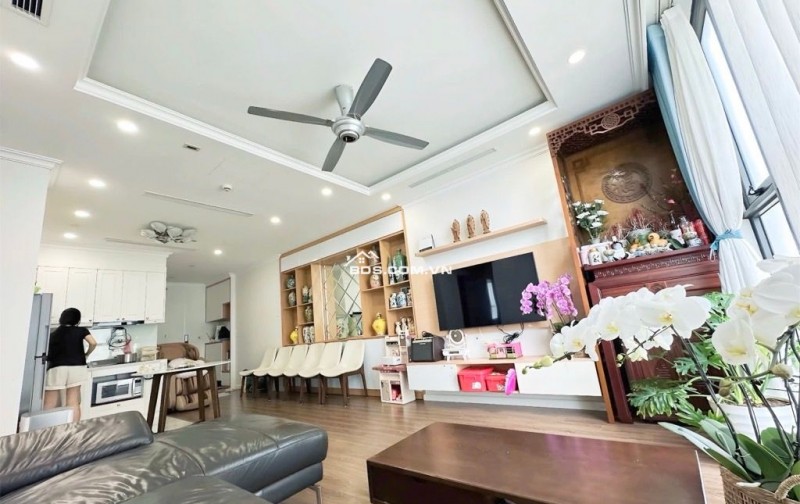 Bán căn hộ tòa R2 Sunshine Riverside Võ Chí Công 90m2 3N2VS giá 10,6 tỷ.