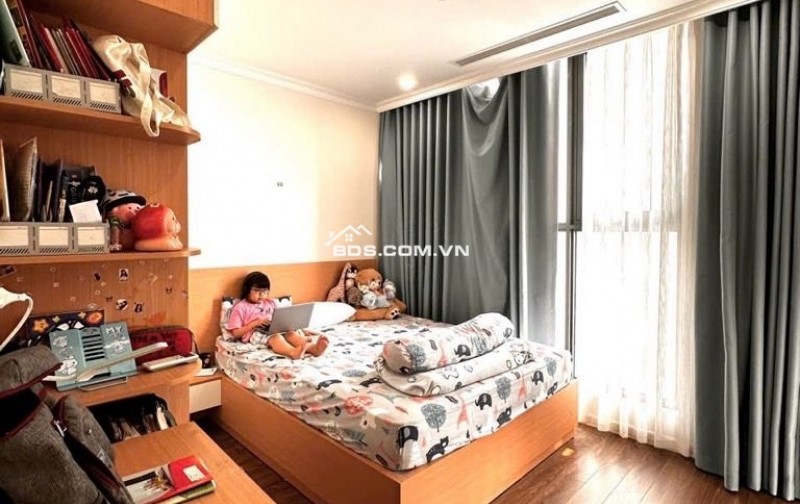 Bán căn hộ tòa R2 Sunshine Riverside Võ Chí Công 90m2 3N2VS giá 10,6 tỷ.