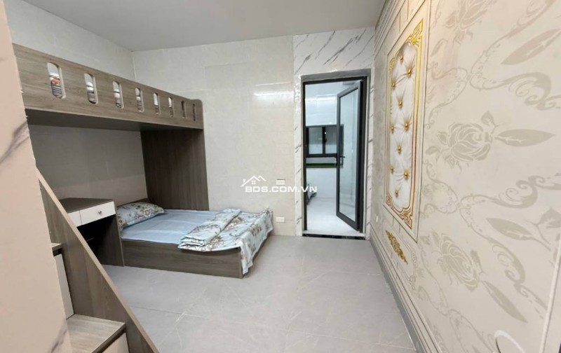 Bán căn hộ tập thể tầng 1 tại Trung tâm quận Hai Bà Trưng chỉ nhỉnh 4 tỷ