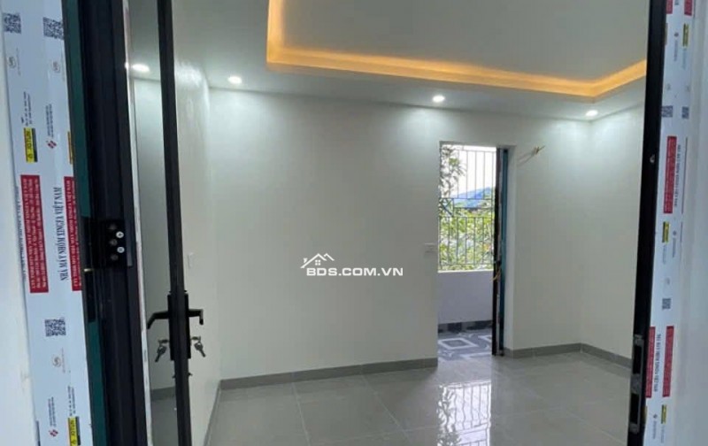 BÁN NHÀ ĐẸP 1.39 TỶ 2.5 TÀNG 43M2  NGÕ KHU ĐỒNG QUÝT