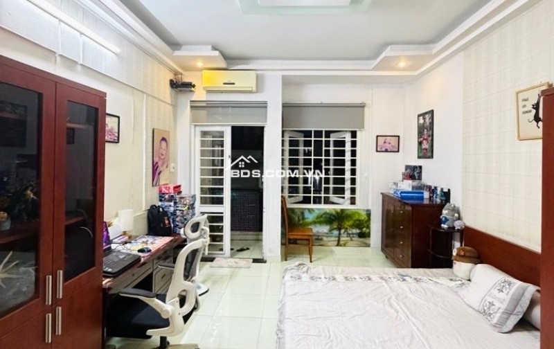 Bán nhà 4 tầng HXT đường Quang Trung 64m2(4*16) vào ở ngay sát Chợ Hạnh Thông Tây chỉ 7.5 tỷ