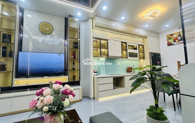 Bán nhà 4 tầng tặng full NT HXH đường Nguyễn Phúc Chu 64m2(4*16) vào ở ngay chỉ 6 tỷ