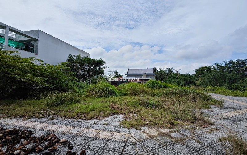 Chính chủ bán đất thổ cư, nền góc - Khu đô thị Minh Linh, Phường 5, TP Vĩnh Long