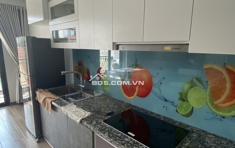 Cho thuê Căn hộ Apartment tại Ngõ 193 Phố Trích Sài, Tây Hồ. Ban công rộng thoáng. Chỉ 7tr