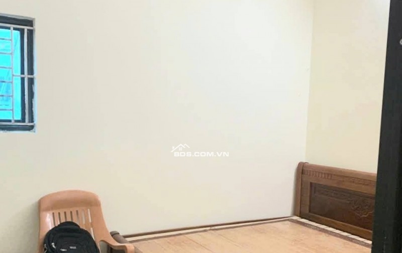 BÁN NHÀ 1.95 TỶ 3 TẦNG 40M2 ( HƯỚNG TÂY ) NGÕ NGẮN ĐƯỜNG KÊNH