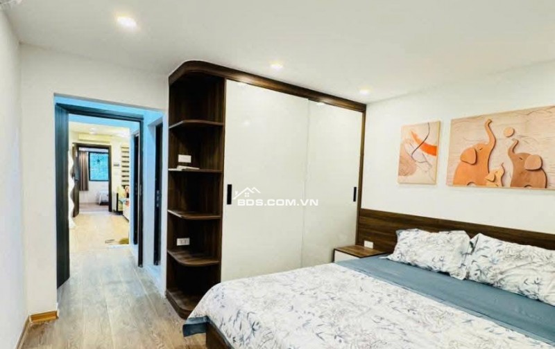 Nhà Đẹp Ở Luôn Quỳnh Mai, Hai Bà Trưng 70m, giá 4,35 tỷ.