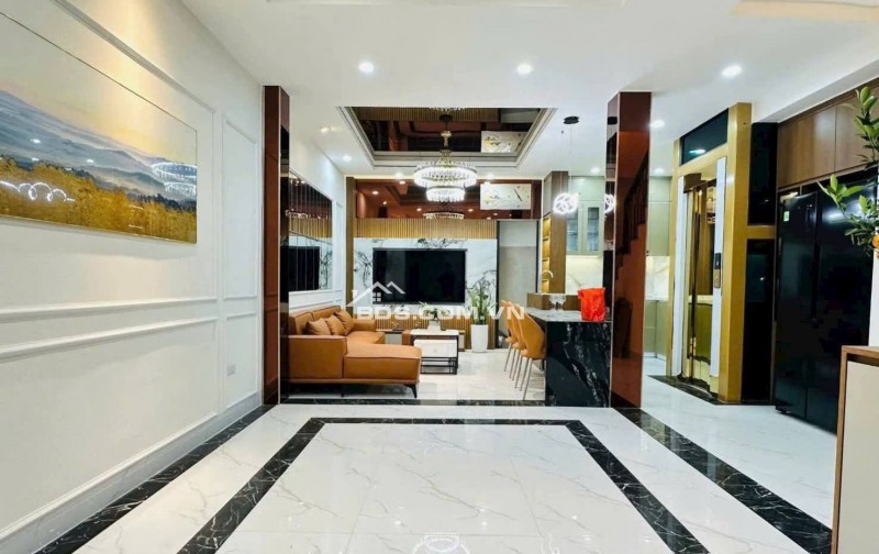 Nhà Đẹp Gần Đường Ô TÔ Trương Định 46m, 5 tầng, mt 5.5m, giá 11.8 tỷ.