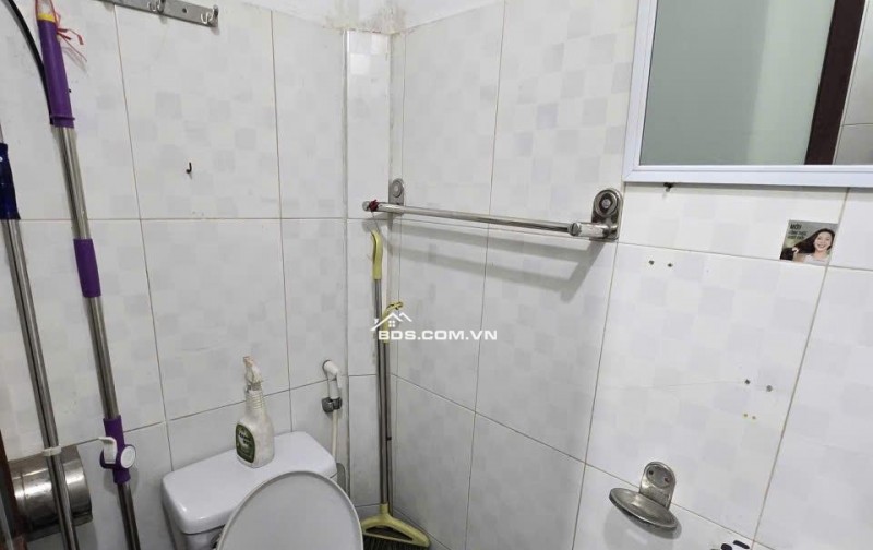 BÁN NHÀ 750 TRIỆU 1.5 TẦNG 23M2 ( TÂY NAM ) NGÕ ĐIỆN BIÊN