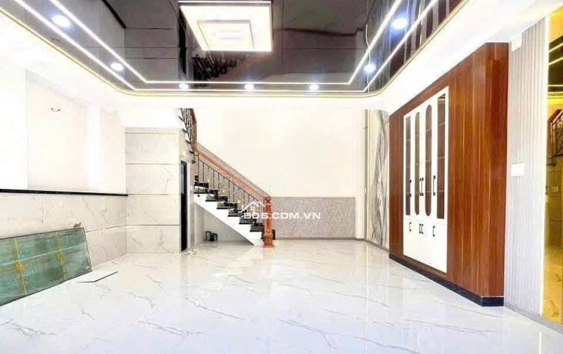 Chính chủ cần cho thuê căn nhà phố, đầy đủ nội thất cao cấp. Vị trí đắc địa trung tâm quận Bình Tân