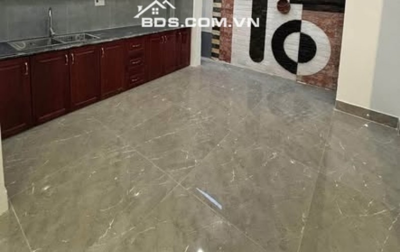 BÁN NHÀ  2.25 TỶ 3 TẦNG 46M2 CÓ SÂN RỘNG ĐỂ XE Ô TÔ NGÕ MỸ XÁ