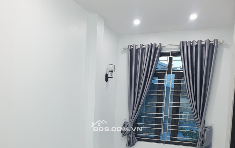 BÁN NHÀ 2.35 TỶ 3 TẦNG 51M2 ( TÂY NAM ) NGÕ  ĐÔ THỊ MỸ TRUNG