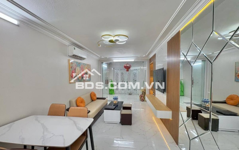 Nhà Đẹp Phương Mai, Đống Đa 110m, 4 tầng, mt 4 m, giá 5.3 tỷ.