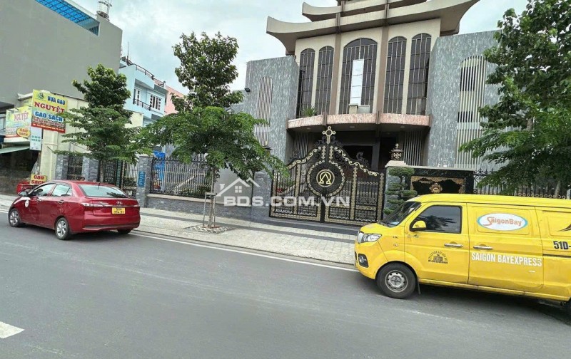 Bán lô đất HXH 1 trục Trần Bá Giao ngang 12m 306m2 tiện xây CHDV+ hầm gần trường ĐH 32 tỷ