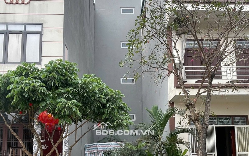 Chính chủ bán Đất dịch vụ Dương nội- khu LK31, Hướng Đông nam, diện tích 50m2 đường rộng 10,5m, ngay cạnh đường Lê Trọng Tấn, nhà máy SYM