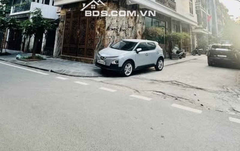 Mặt Phố Linh Lang Lô Góc 2 Mặt Tiền 150M2 6 Tầng Thang Máy 73 Tỷ