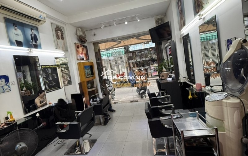 Bán nhà Q.10 - hẻm xe tải tránh - sát mặt tiền Lý Thái Tổ - 60m2 - 3 tầng - 6PN giá 11ty…