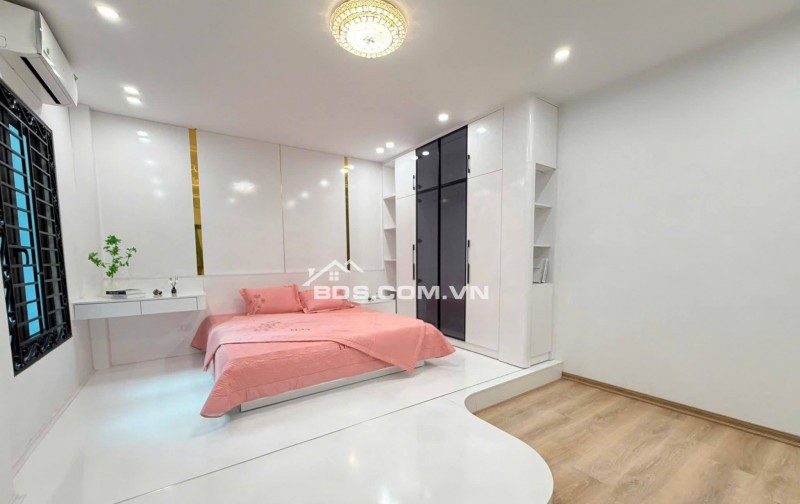 Nhà Đẹp Gần Phố, Quan Nhân, Thanh Xuân 31m, 4 tầng, mt 7.3m, giá 8.4 tỷ.