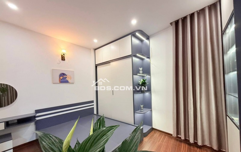 Nhà Đẹp Gần Phố, Khương Trung, Thanh Xuân 28m, 4 tầng, mt 4m, giá 6.9 tỷ.