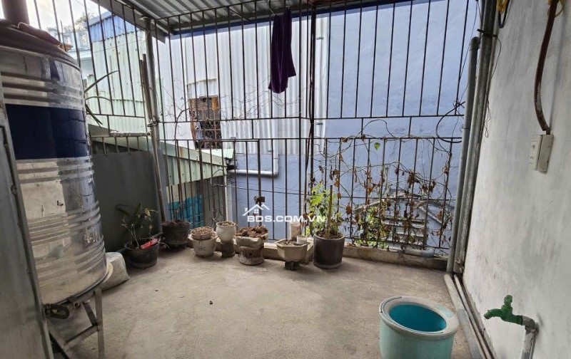 BÁN NHÀ 750 TRIỆU 1.5 TẦNG 23M2 ( TÂY NAM ) NGÕ ĐIỆN BIÊN