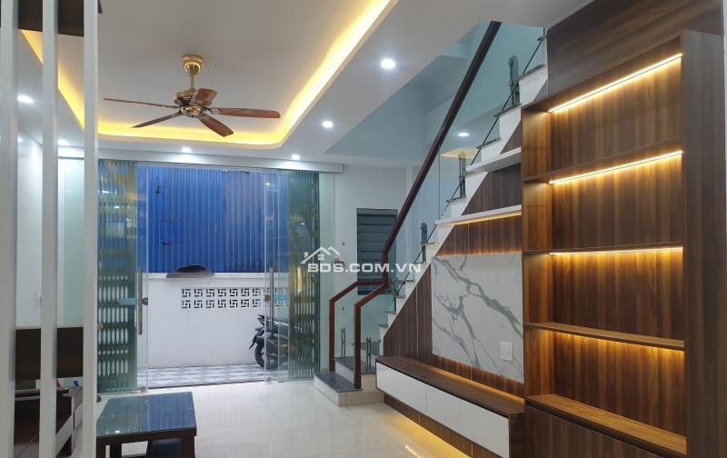 BÁN NHÀ 2.35 TỶ 3 TẦNG 51M2 ( TÂY NAM ) NGÕ  ĐÔ THỊ MỸ TRUNG