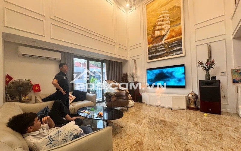 Bán nhà TT Văn Quán DT 80m2, 6 Tầng. MT 18m, Giá 32 Tỷ Hà Đông Hà Nội