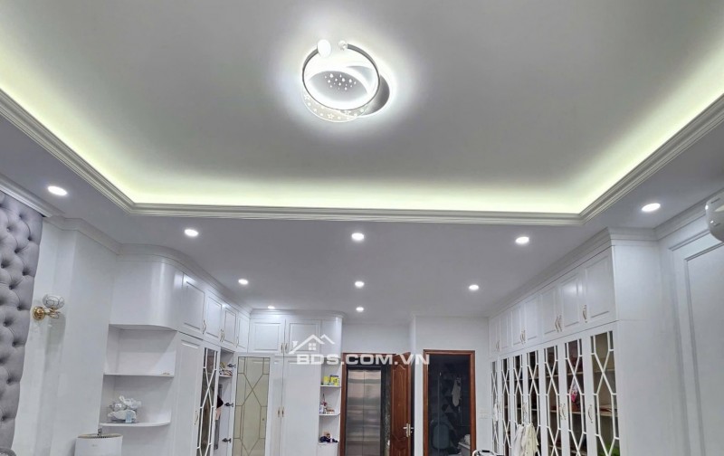 Bán nhà Lk Vạn Phúc DT 50m2, 7 Tầng, MT 5m, Giá 23.5 Tỷ Hà Đông Hà Nội