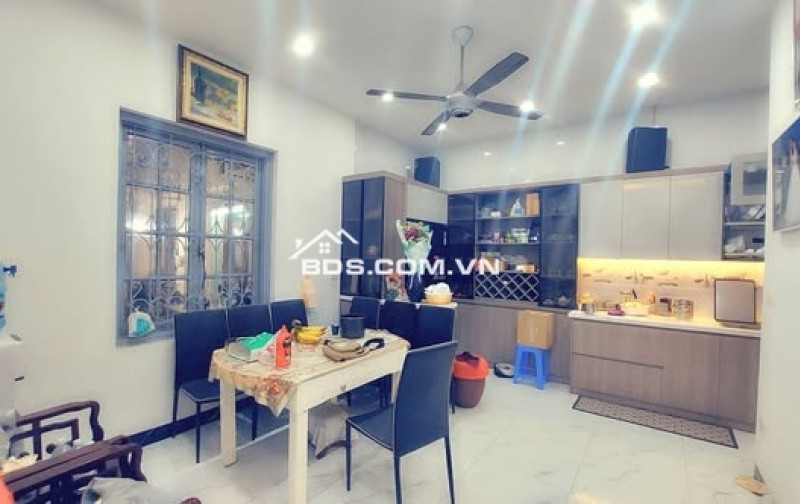 279 Đội Cấn 110M2 2 Mặt Trước Sau Ô TÔ Tải Tránh 31.5 Tỷ Quy Hoạch ỔN ĐỊNH