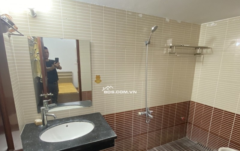 Cho thuê Căn hộ CCMN Full đồ tại Số 98 Ngõ 116 Phan Kế Bính, Cống Vị, Ba Đình. Chỉ 4tr