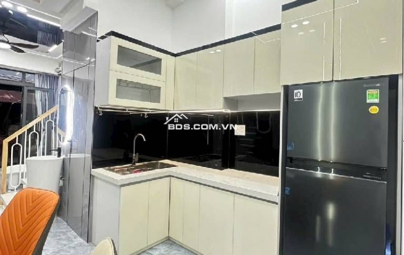 Bán nhà 4 tầng HXH đường Phạm Văn Chiêu 60m2(4*15) vào ở ngay sát Chợ Thạch Đà chỉ 6 tỷ