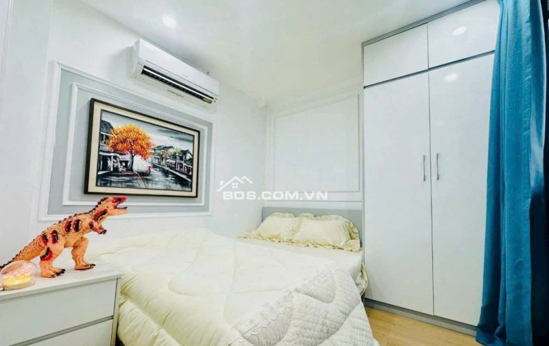 Nhà Đẹp Nam Đồng, Hồ Đắc Di, Đống Đa 75m, giá 4.2 tỷ.