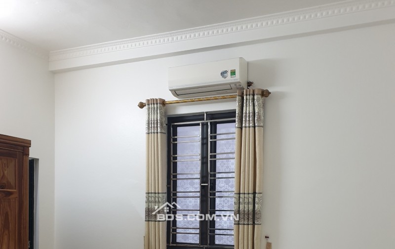 BÁN NHÀ ĐẸP 1.88 TỶ 2.5 TẦNG 46M2 ( ĐÔNG NAM ) NGÕ PHÙ LONG