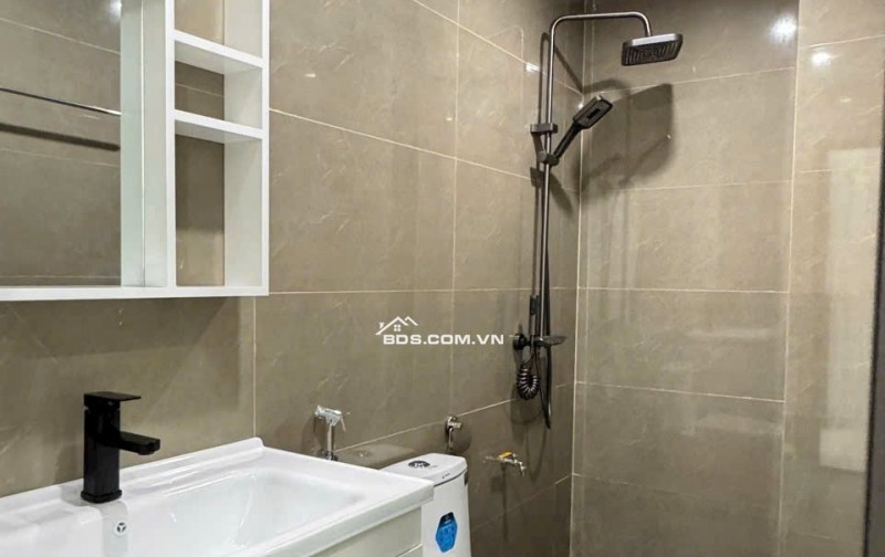 BÁN NHÀ ĐẸP 2.55 TỶ 3 TẦNG 46M2 NGÕ THẲNG KHU HỒ ĐẦM BÉT