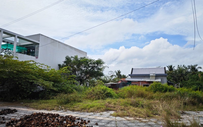 Chính chủ bán đất thổ cư, nền góc - Khu đô thị Minh Linh, Phường 5, TP Vĩnh Long