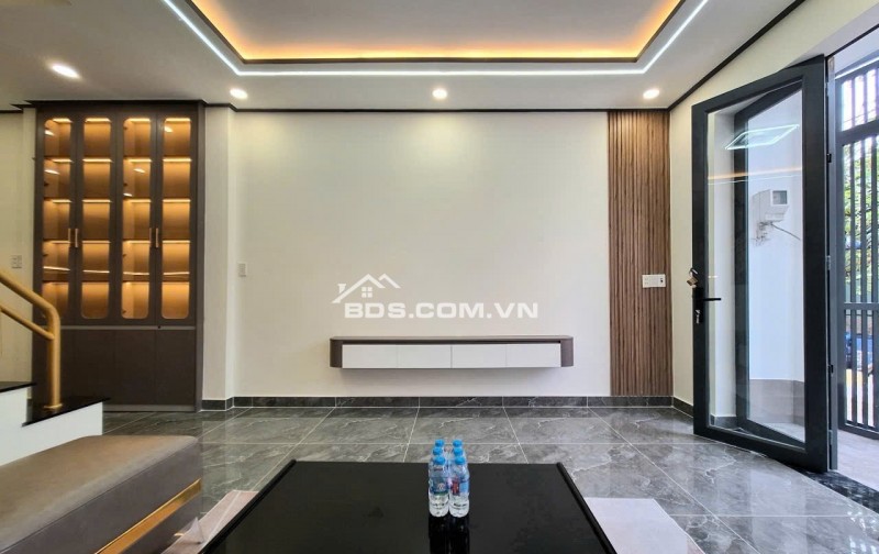 Nhà đẹp hẻm xe hơi Hà Huy Giáp – Full nội thất, 3 phòng  ngủ