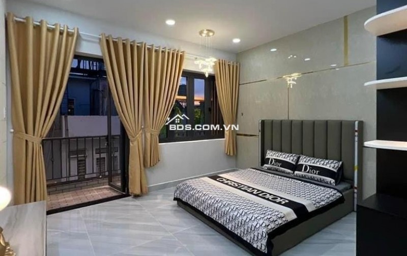 Nhà 5 tầng, hẻm xe hơi gần Trường Chinh, Tân Bình, sổ riêng hoàn công đủ, nội thất cao cấp mới