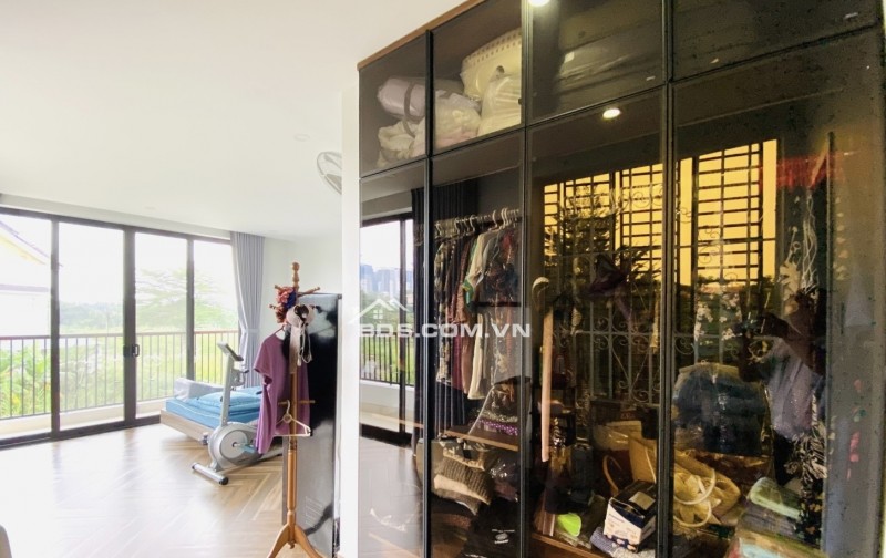 BÁN BIỆT THỰ 4 TẦNG MỚI ĐẸP – CĂN GÓC – FULL NỘI THẤT VÀO Ở NGAY – P7Q8 – GẦN CHỢ