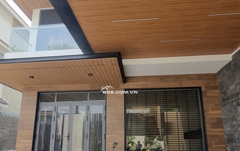 BÁN BIỆT THỰ ĐẸP MỚI 100% – P7.Q8 – 240M2(10x24) – GẦN ĐẠI HỌC KINH TẾ – ĐH VĂN HIẾN