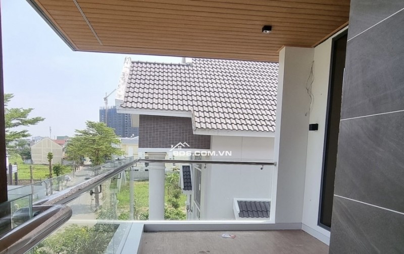 BÁN BIỆT THỰ ĐẸP MỚI 100% – P7.Q8 – 240M2(10x24) – GẦN ĐẠI HỌC KINH TẾ – ĐH VĂN HIẾN