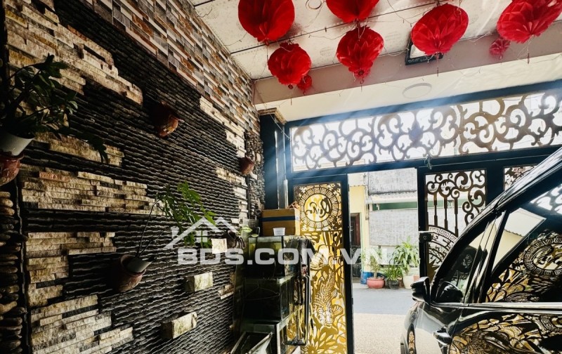 BÁN NHÀ ĐẸP 4 TẦNG MỚI 100% – PHẠM HỮU LẦU – THANG MÁY – XE HƠI NGỦ TRONG NHÀ – CẠNH PMH