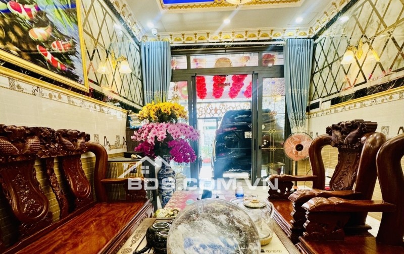 BÁN NHÀ ĐẸP 4 TẦNG MỚI 100% – PHẠM HỮU LẦU – THANG MÁY – XE HƠI NGỦ TRONG NHÀ – CẠNH PMH