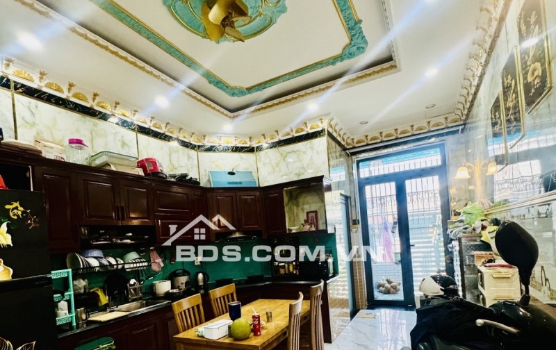 BÁN NHÀ ĐẸP 4 TẦNG MỚI 100% – PHẠM HỮU LẦU – THANG MÁY – XE HƠI NGỦ TRONG NHÀ – CẠNH PMH