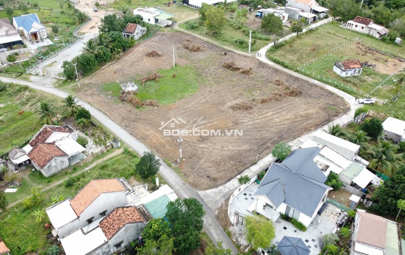 MỞ BÁN 40 LÔ ĐẤT FULL THỔ CƯ TRONG KHU DÂN CƯ GẦN ĐẬP XUÂN SƠN PHONG CẢNH CỰC KỲ ĐẸP