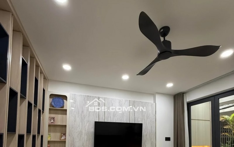 PHƯỜNG BÀN CỜ BÁN NHÀ QUẬN 3 – 63M² – CĂN GÓC 2 MẶT THOÁNG – XE HƠI VÀO NHÀ – GIÁ 15.5 TỶ