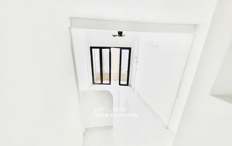 [PHƯỜNG BÀN CỜ] BÁN NHÀ QUẬN 3 – CĂN GÓC 3 MẶT TIỀN – HXH 6M CX ĐÔ THÀNH – 41M² – 8.7 TỶ