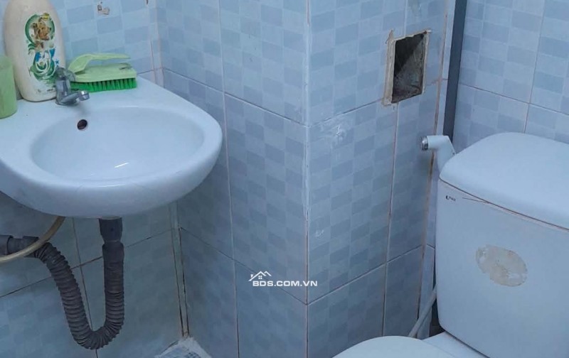 cho thuê nhà mới sửa đối diện BX Miền tây 4x8m, 3pn,3vs, 6tr/tháng