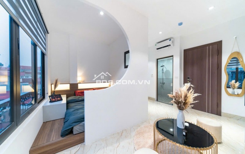 Bán nhà NGÕ 135 PHỐ Đội Cấn lô góc 60M2, 7 tầng thang máy doanh thu 1.2 TỶ/NĂM GIÁ 25,5 TỶ