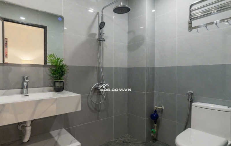 Bán nhà NGÕ 135 PHỐ Đội Cấn lô góc 60M2, 7 tầng thang máy doanh thu 1.2 TỶ/NĂM GIÁ 25,5 TỶ