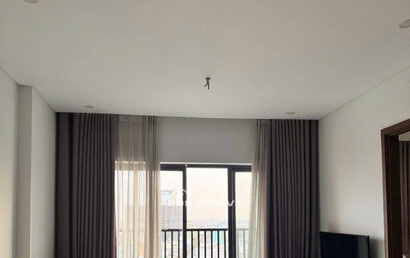 Chung cư Hoa Sen, Lạc Long Quân,Q11: 77m2, 2p ngủ, full NT, 11tr.